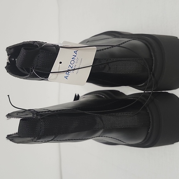 Arizona Jean Company Black Ankle Booties with Chunky Sole - Picture 4 of 8
